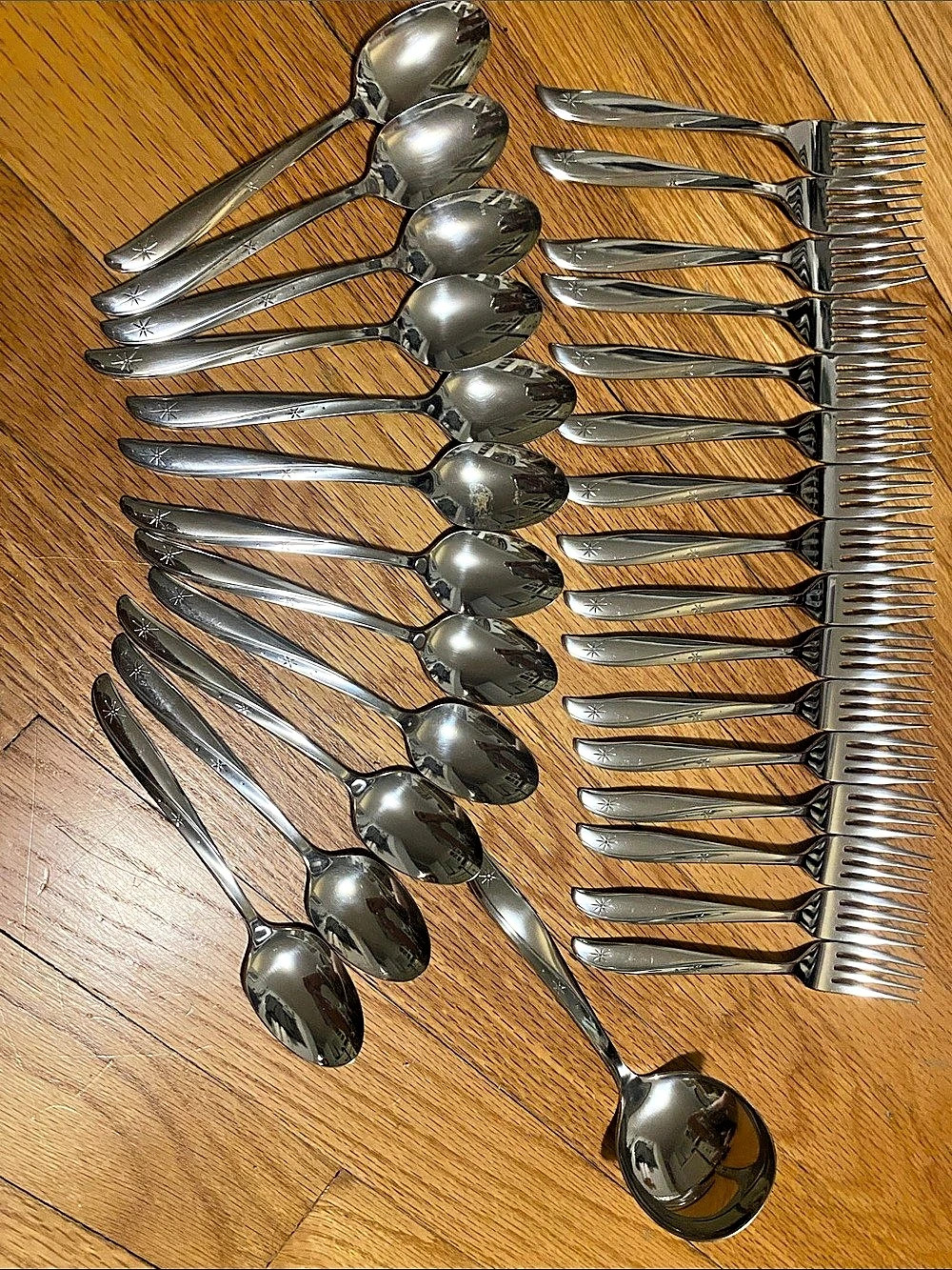 Atomic Twin Star Oneida Mint Condition Flatware MCM